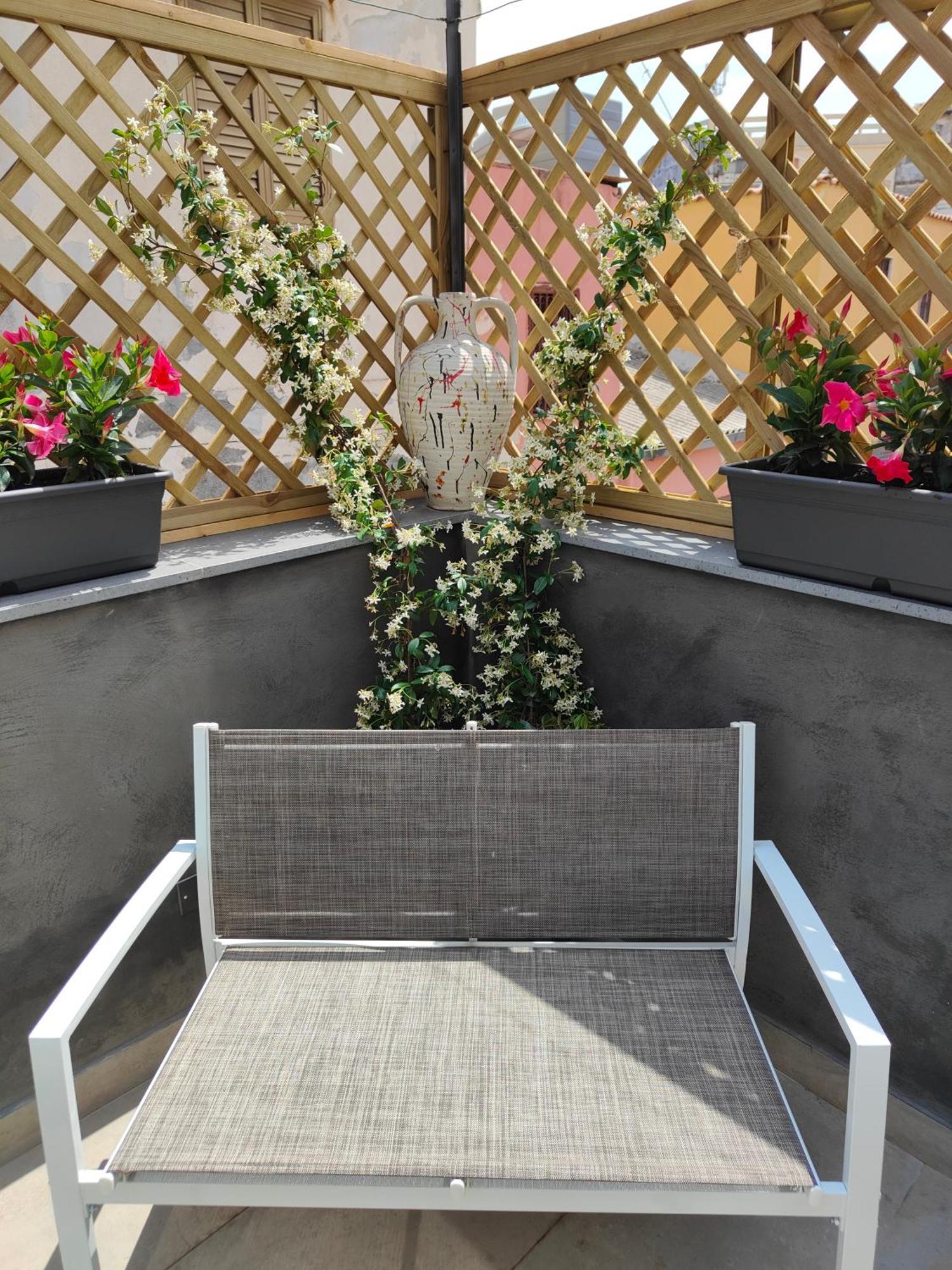 Ciaurimari Sicilian Con Terrazza Holiday home *